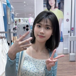 なつみ（七海）160cm  47kg  B  24歲
