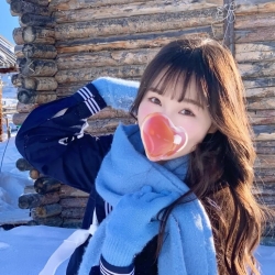 かづき（佳月）158cm 47kg  C  19歲