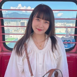 ゆきな（由季奈）155cm 43kg  C  19歲