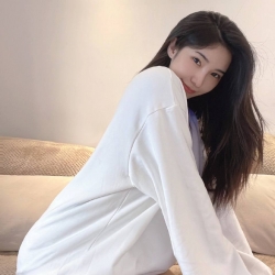 みづき（聖月）160cm 52kg E  24歲