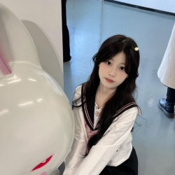 みちる（満）165cm 55kg E 28歲