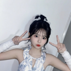 あみ（亜未）158cm 47kg  B  21歲