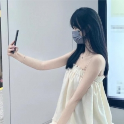 みなみ（美奈未） 156cm   45kg  C  18歲